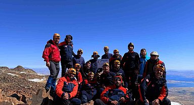 Süphan Dağı'nda 'Yüksek İrtifada Müdahale ve Kaynaşma' faaliyeti