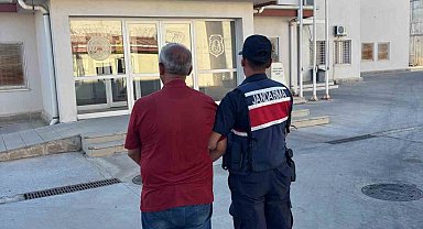 Şüphe üzerine durdurulan araçta 9 düzensiz göçmen yakalandı