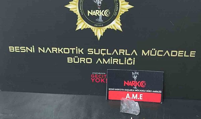 Şüpheli şahıslar üzerinde uyuşturucu ele geçirildi