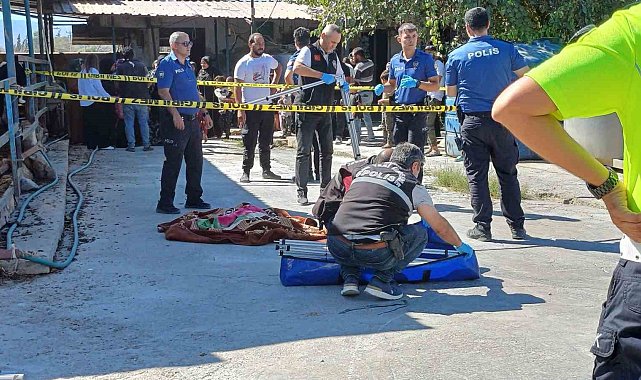 Süt toplama kamyonunun altında kalan çocuk hayatını kaybetti