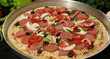 Tağşiş listesindeki pizzacı: "Sorumluluk tamamen tedarikçiye aittir"