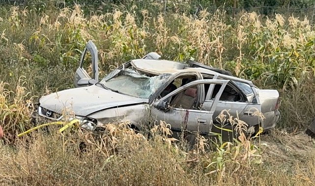 Takla atan otomobilde 2 kişi yaralandı