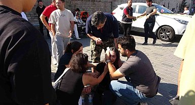 Taksim'de polis aracı kaza yaptı: 4 polis yaralı