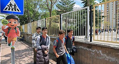 Talas'ta okul geçitleri hem sevimli hem güvenli