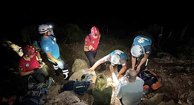 Tarihi yolda mahsur kalan 3 kişi kurtarıldı