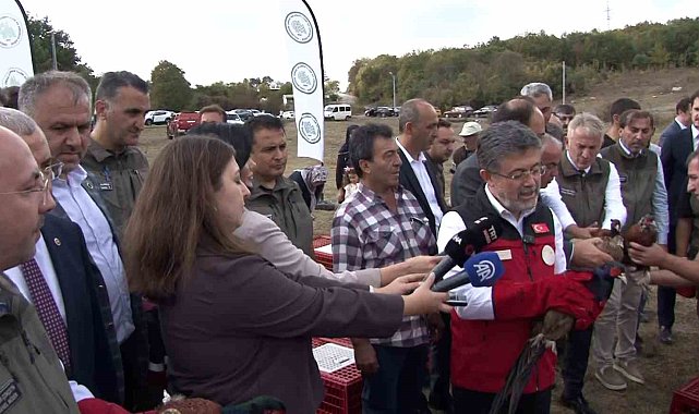 Tarım ve Orman Bakanı İbrahim Yumaklı, Şile'de yerel üreticilerle buluştu