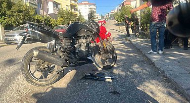 Tavşanlı'da iki motosiklet çarpıştı sürücüleri yaralandı