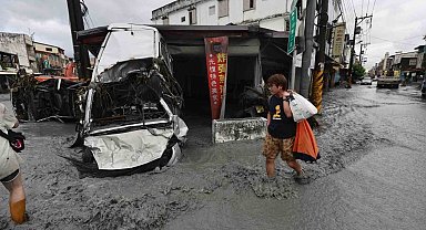 Tayvan'ı sel vurdu: 17 ölü, 100'den fazla kayıp