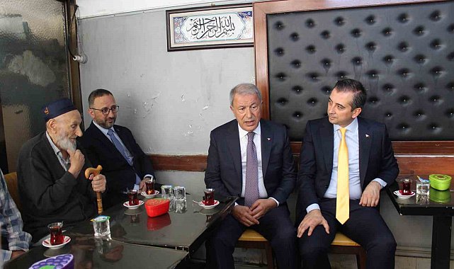 TBMM Milli Savunma Komisyonu Başkanı Akar şehit yakını ve gazilerle bir araya geldi