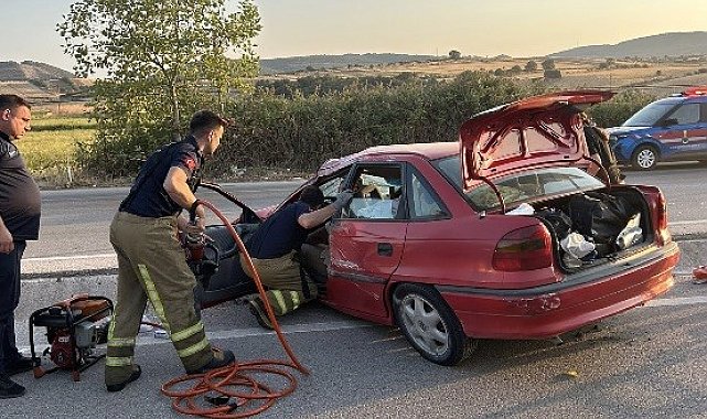 Tek taraflı trafik kazasında 4 kişi yaralandı