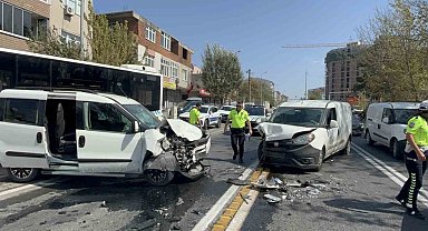 Tekirdağ'da 3 kişinin yaralandığı ağlatan kaza kamerada