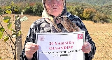 Tekirdağ'da huzurevi sakinlerinden gençlere pankartlı mesaj: "20 yaşımda olsaydım"