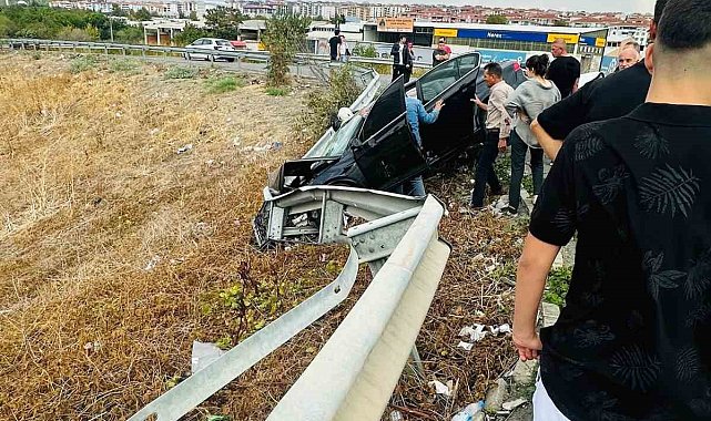 Tekirdağ'da sanayi köprüsünde iki araç çarpıştı: 3 yaralı