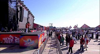 TEKNOFEST İstanbul Atatürk Havalimanı'nda kapılarını ziyaretçilere açtı