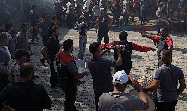 Temizlik personeli yeni döneme eğlenceli başladı