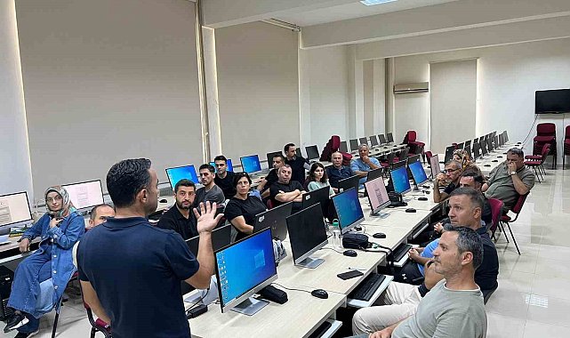 Tokat'ta öğretmenlere yapay zeka eğitimi