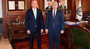 Trabzon'un yeni Emniyet Müdürü Loğoğlu'ndan Vali Yıldırım'a ziyaret