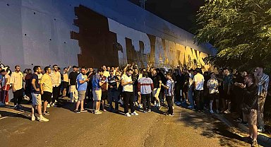 Trabzonspor taraftarları Uğurcan Çakır'ın transferine tepki gösterdi