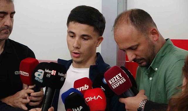 Trabzonspor'un yeni transferi Benjamin Bouchouari, Trabzon'a geldi