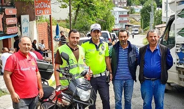Trafik ekiplerinden motosiklet sürücülerine bilgilendirme