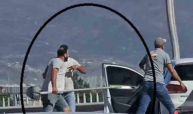 Trafikte yaşanan kürekli kavga