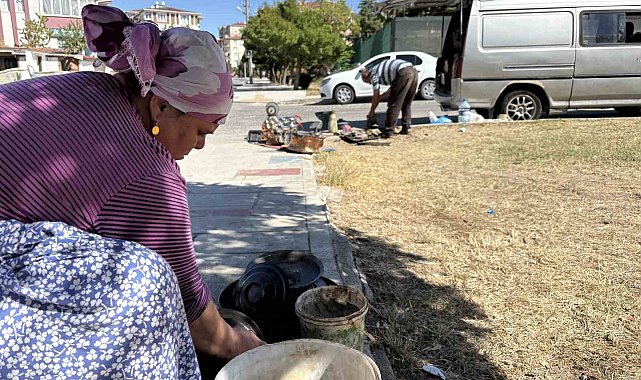 Trakya'da 30 yıldır mahalle mahalle dolaşarak kalaycılık yapıyorlar