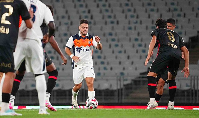Trendyol Süper Lig: Fatih Karagümrük: 0 - RAMS Başakşehir: 2