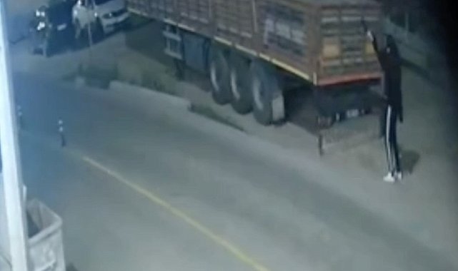 Tüfekle binayı kurşunlayan iki kardeş gözaltına alındı