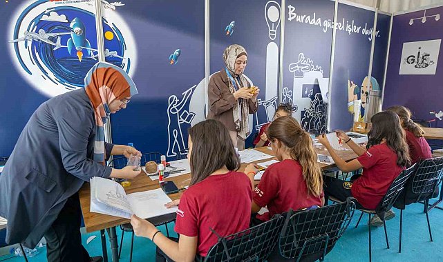 TÜRGEV, TEKNOFEST 2025'te gençlerin hayallerini gökyüzüyle buluşturuyor