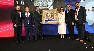 Türk Metal-Sen Bursa'da Selda Tekman'a güvenoyu