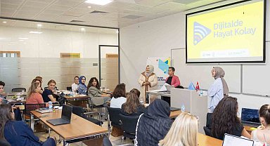 Türk Telekom, girişimci kadınları kendi işlerini kurmaları ve büyütmeleri için desteklemeyi sürdürüyor