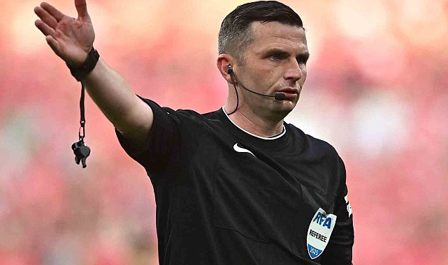 Türkiye - İspanya maçının hakemi Michael Oliver oldu