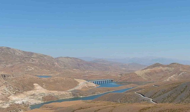 Turnaçayırı Barajı sulamasıyla Erzincanlı çiftçinin yüzü gülecek
