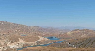 Turnaçayırı Barajı sulamasıyla Erzincanlı çiftçinin yüzü gülecek
