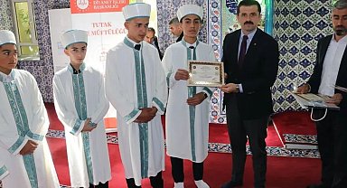 Tutak'ta hafızlar icazet programında buluştu