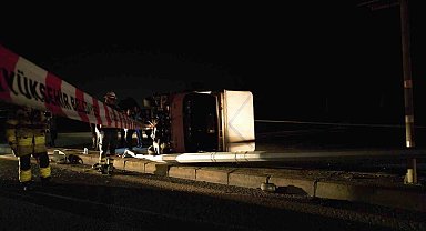 Tuzla'da pazardan dönen çift kaza yaptı: 2 yaralı