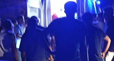 Uçuruma yuvarlanan otomobil sürücüsü yaralandı