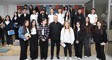 Üniversite ve yüksek lisans öğrencilerinin ulaşım masrafları Sultangazi Belediyesi'nden