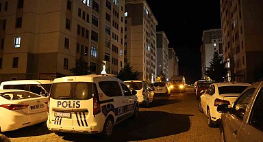 Üniversiteli genç evinde ölü bulundu