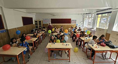 Uyum haftası başladı, okullar öğrencilerin sesleri ile yankılandı