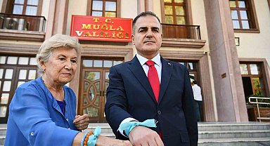 Vali Akbıyık'tan Küresel Sumud Filosu'na destek