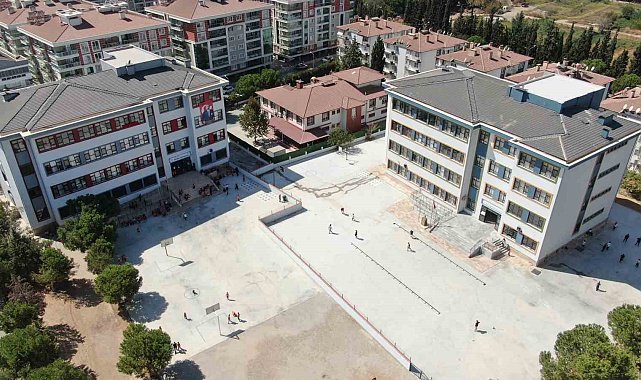 Vali Aksoy yazlık konutu sattı, mahalle ilkokula kavuştu