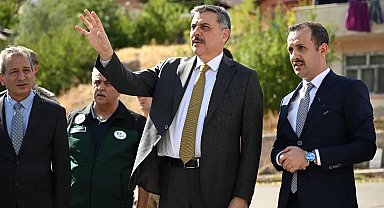 Vali Çiftçi, İspir'de heyelan bölgesinde incelemelerde bulundu