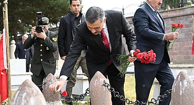 Vali Çiftçi, Karskapı ve Erzurum polis şehitliğini ziyaret etti