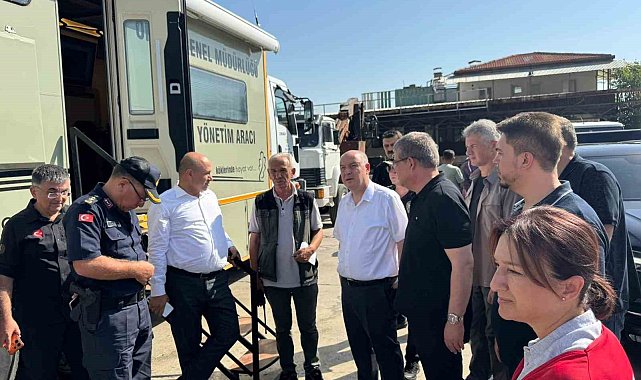 Vali Coşkun; "Yangın kontrol altına alındı, soğutma çalışmaları devam ediyor"