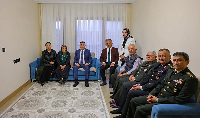 Vali Eldivan Kıbrıs gazisi ve şehit ailesiyle bir araya geldi