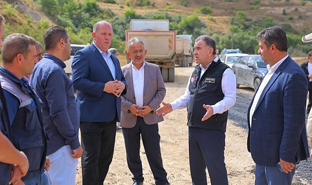 Vali Eldivan, köylerde yürütülen altyapı ve yol çalışmalarını inceledi