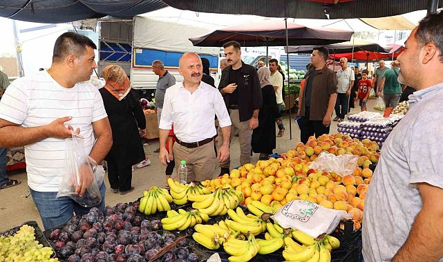 Vali Osman Varol semt pazarında vatandaşlarla buluştu