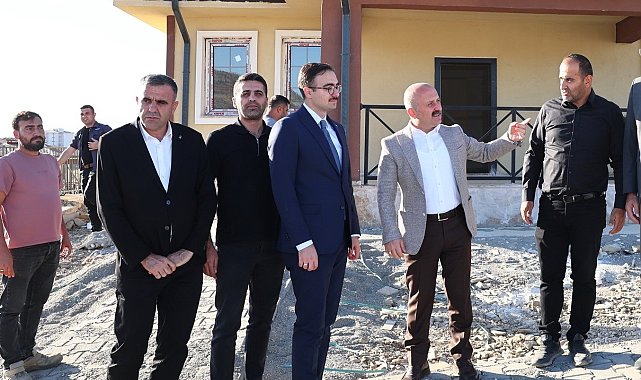 Vali Varol, Sincik'te yapımı tamamlanan köy evlerini inceledi