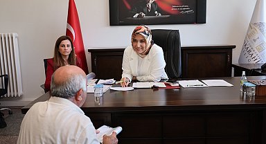 Vali vatandaşların sorunlarını dinledi